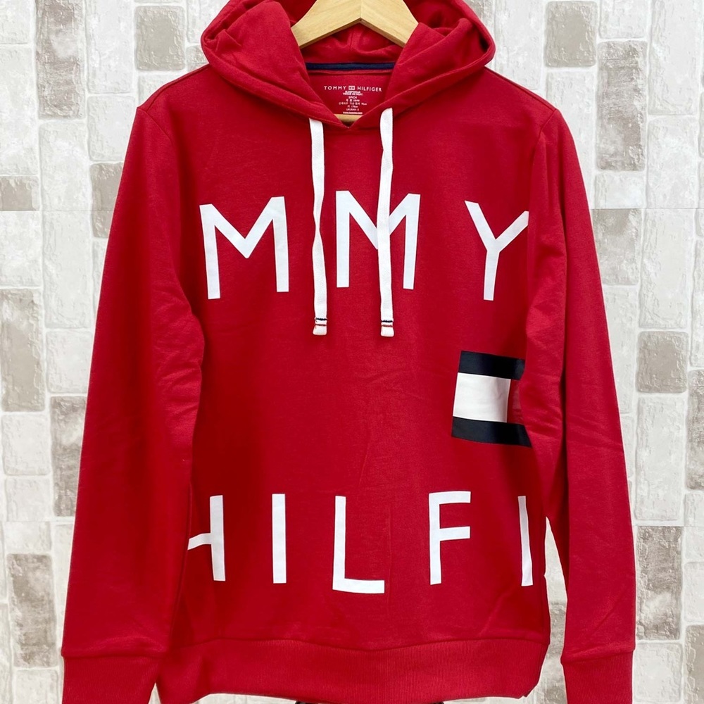 Tommy Hilfiger sweater